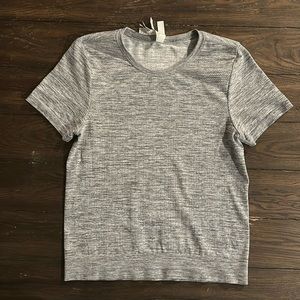 Athleta In Motion Tee - size Small